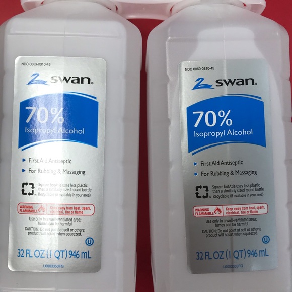 😷NWT 70%  isopropyl alcohol 2 - 1 qt bottles - Picture 1 of 2